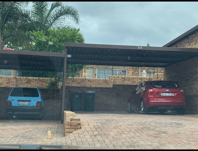 3 bed property to rent in BELLAIRSPARK